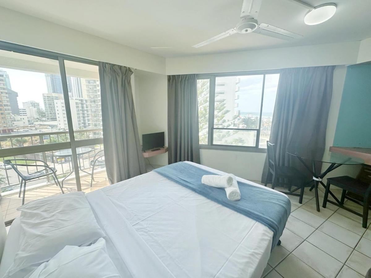 Erika'S Holiday Apartment Gold Coast Exterior photo