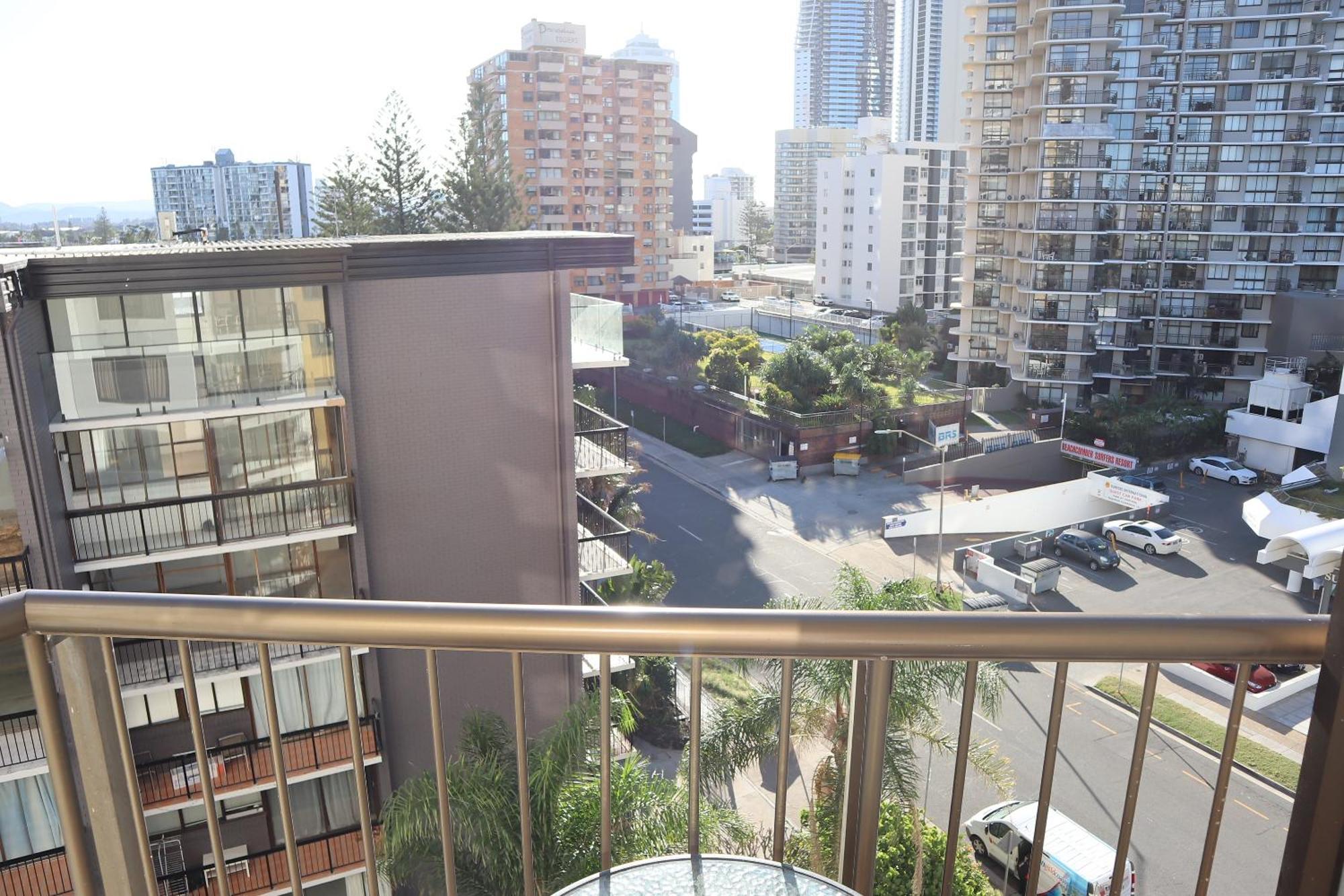Erika'S Holiday Apartment Gold Coast Exterior photo