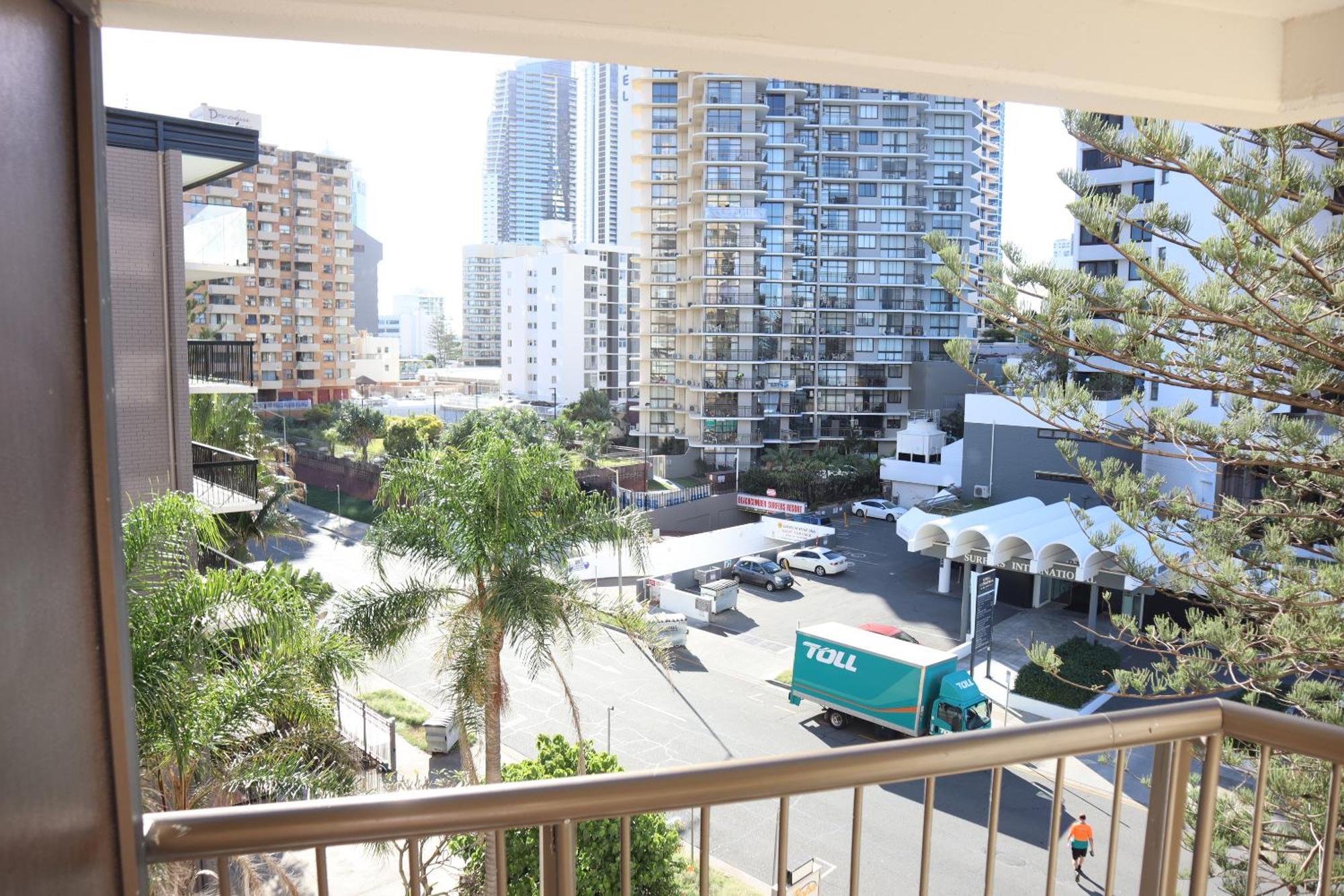 Erika'S Holiday Apartment Gold Coast Exterior photo